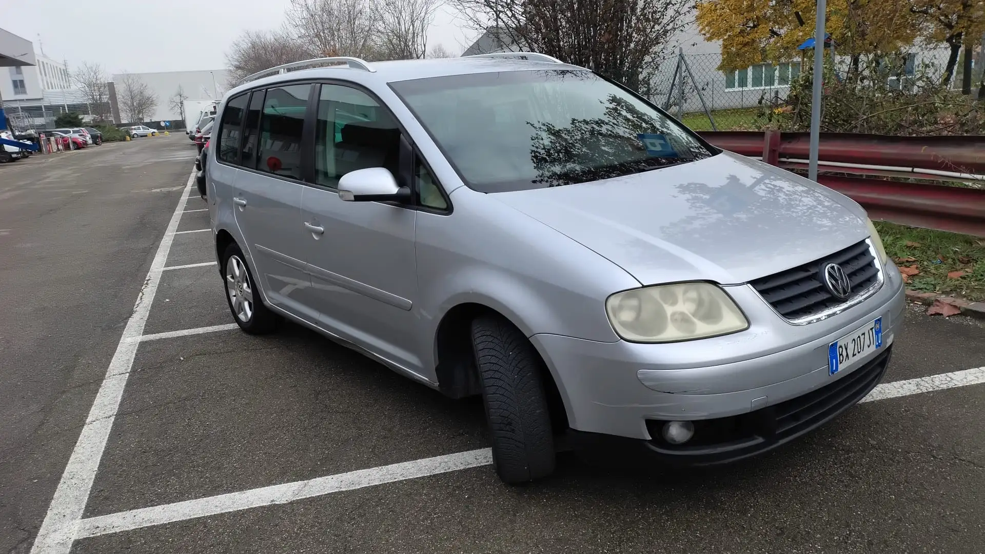 Volkswagen Touran 1.9 tdi Highline - 2