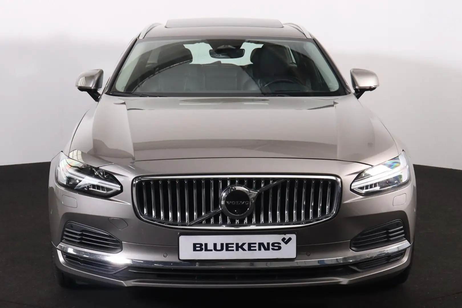 Volvo V90 T6 AWD Recharge Inscription Exclusive - Panorama/s Grigio - 2