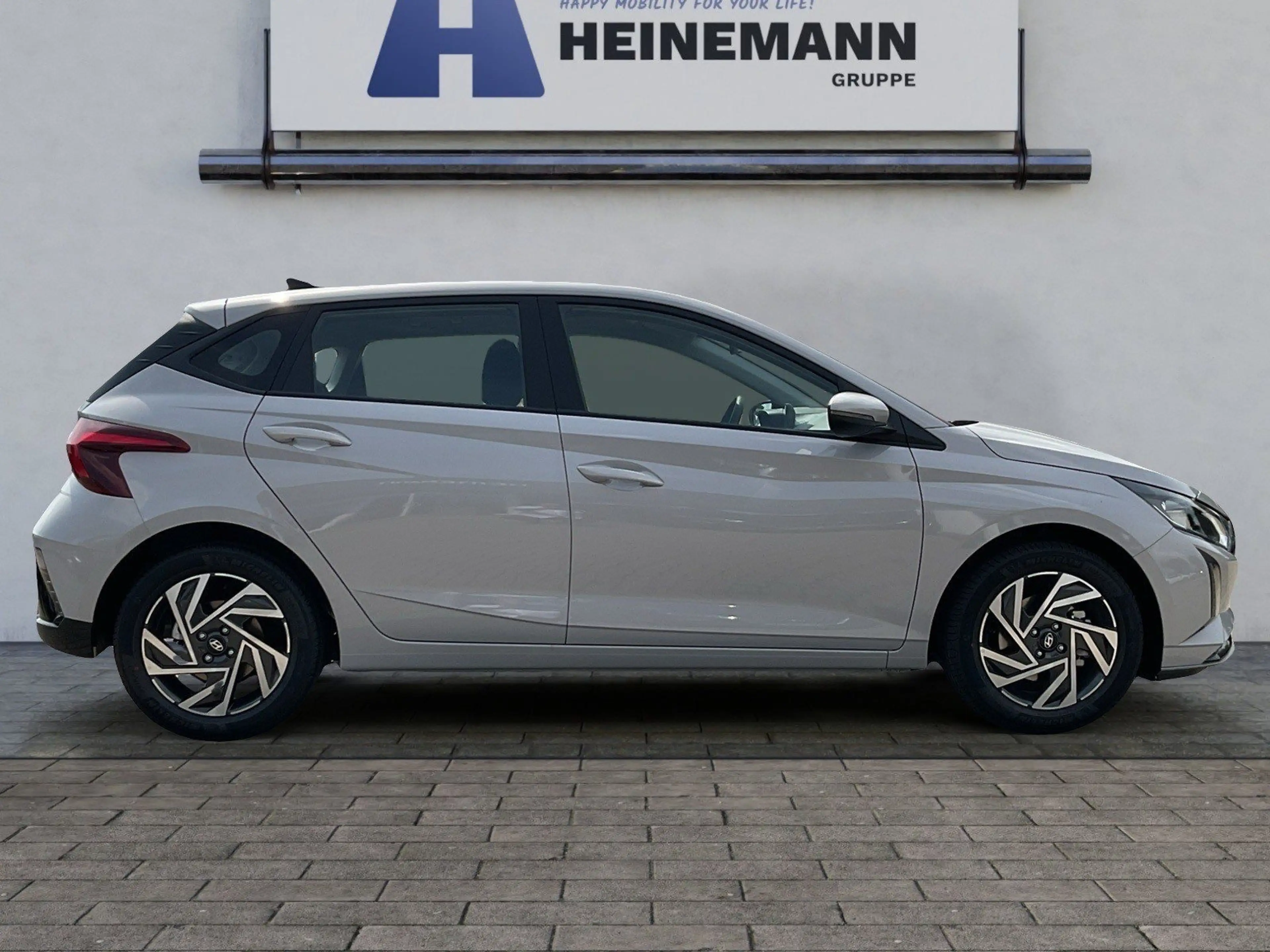 Hyundai i20 Trend (90 PS) 7-DCT Bose LED Navi Klima SHZ EPH RF — photo 6
