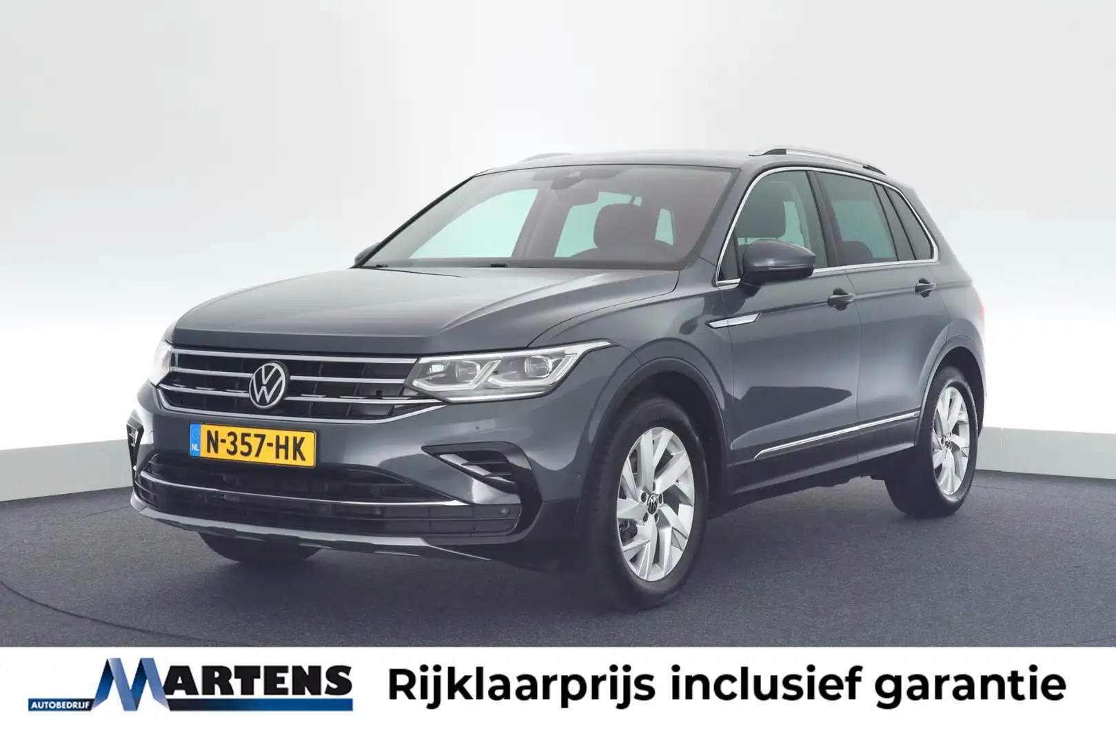 Volkswagen Tiguan 1.5 TSI 150pk DSG Elegance Keyless Camera Stoelver Grijs - 1