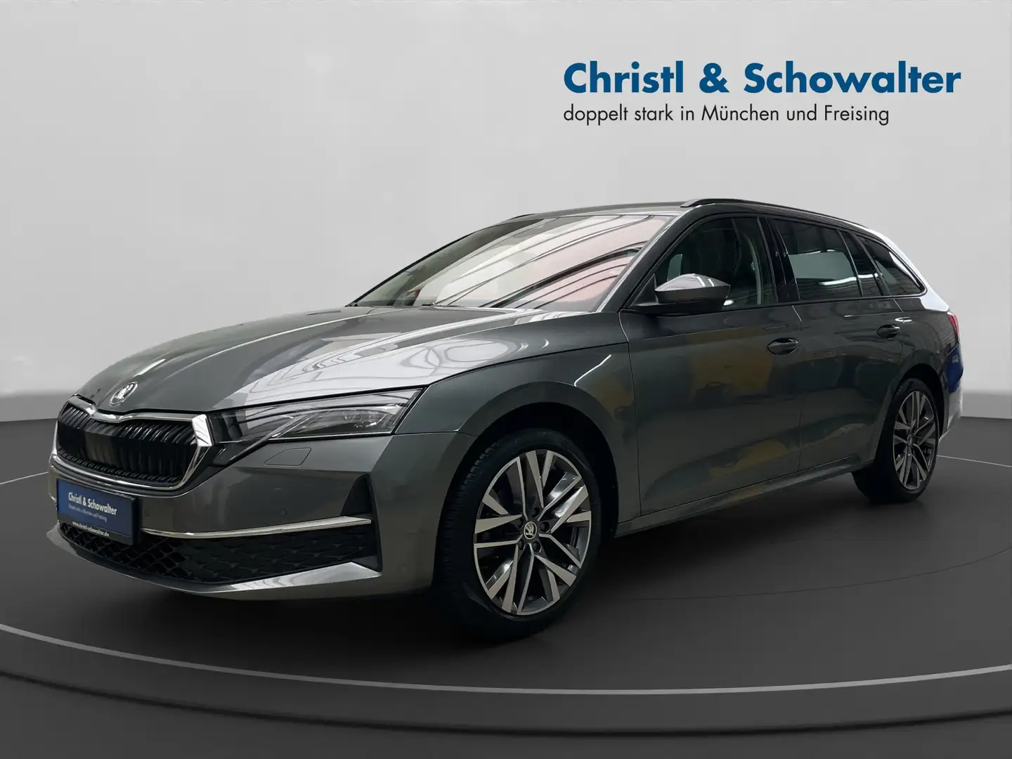 Skoda Octavia Combi 2.0TDI DSG Selection NAVI MATRIX ACC Grijs - 2