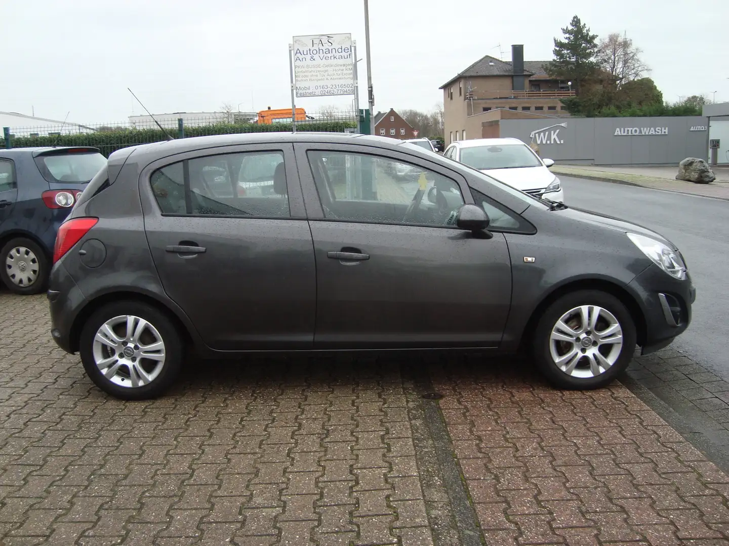 Opel Corsa Corsa  5-Türer Edition Grau - 2