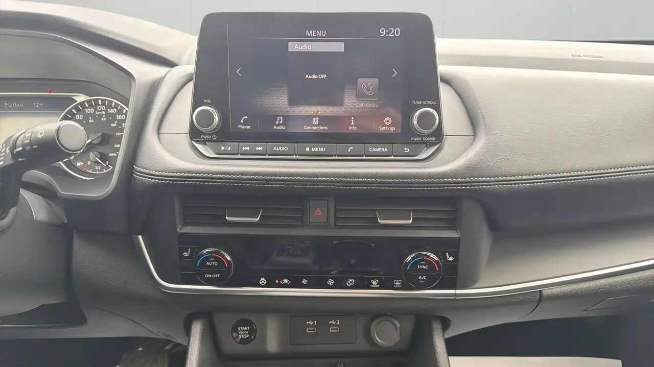 Nissan Rogue снимка Nissan Rogue