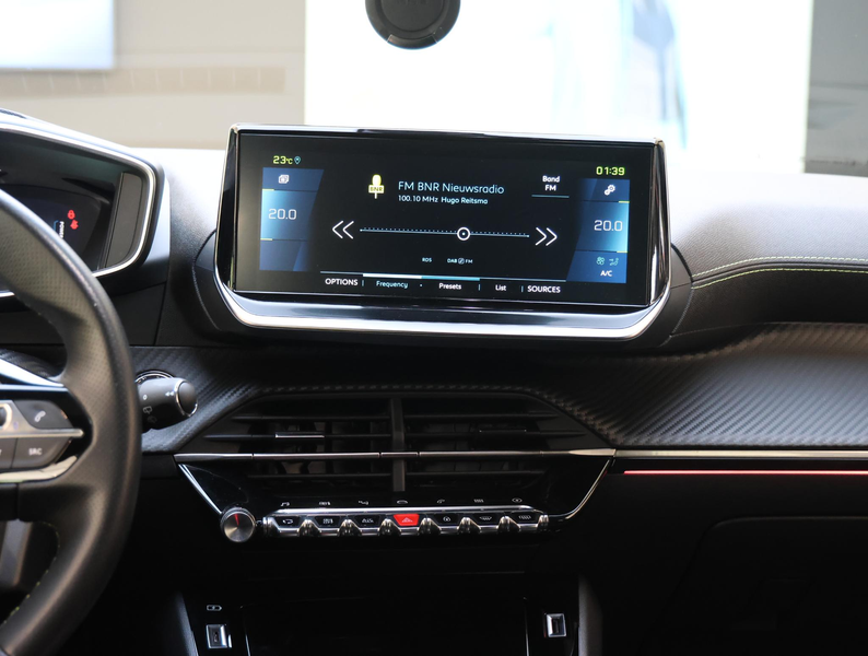 Peugeot e-2008 SUV EV GT Pack 50 kWh | Navigatie | Adaptieve Crui — photo 15