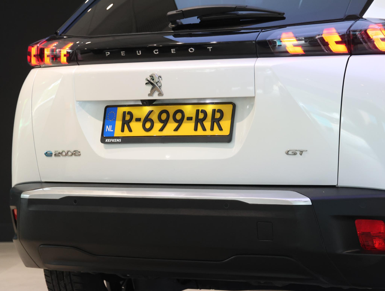 Peugeot e-2008 SUV EV GT Pack 50 kWh | Navigatie | Adaptieve Crui — photo 10