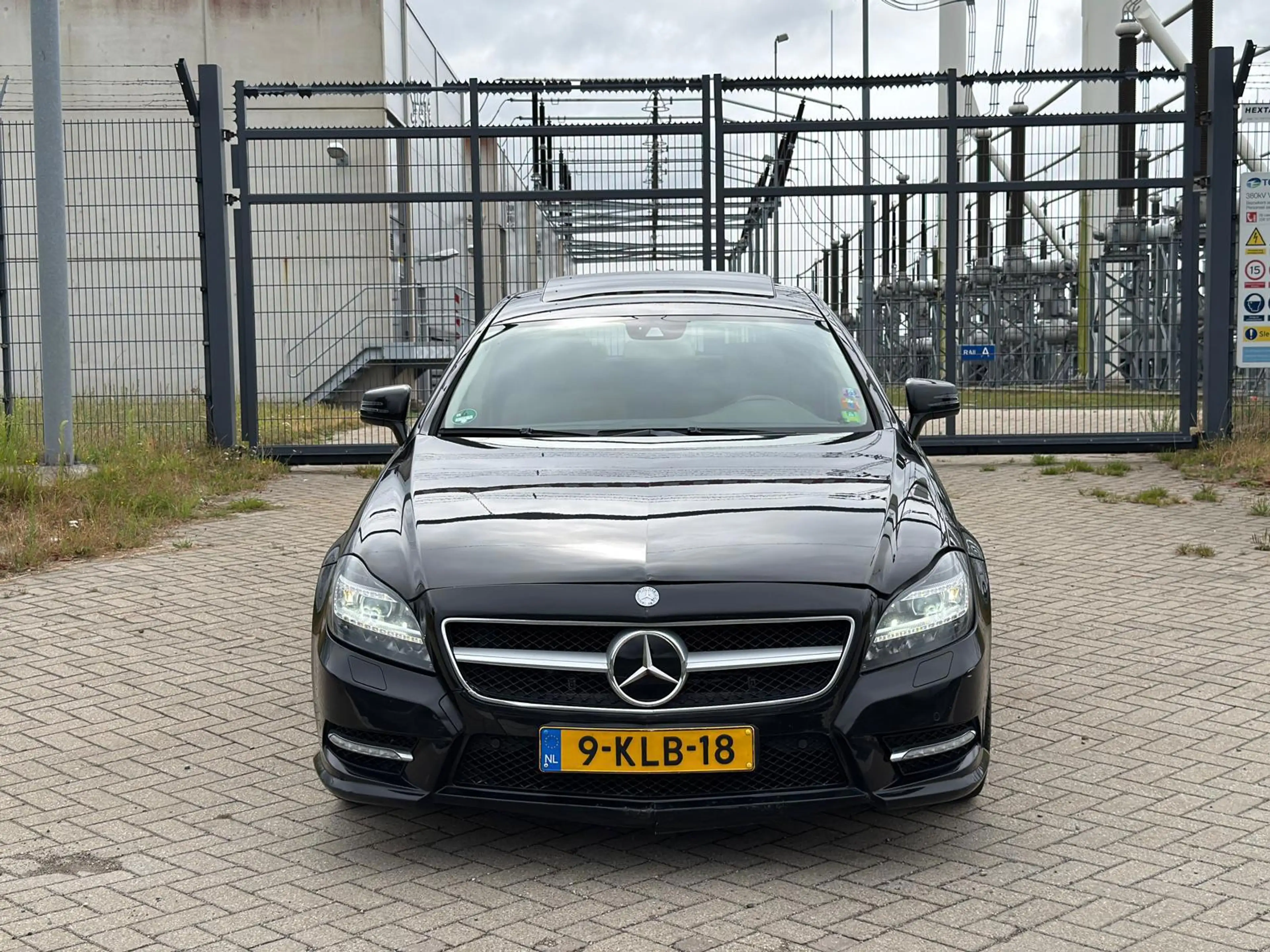 Mercedes-Benz CLS 350 Shooting Brake CDI 4-Matic AMG LINE — photo 2