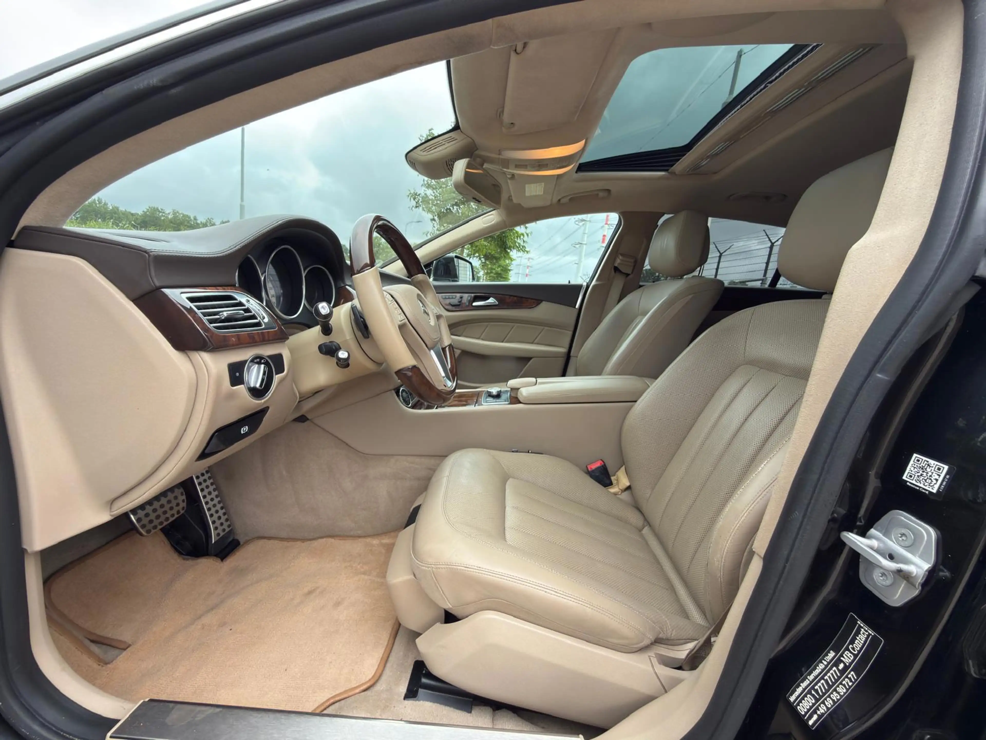 Mercedes-Benz CLS 350 Shooting Brake CDI 4-Matic AMG LINE — photo 12