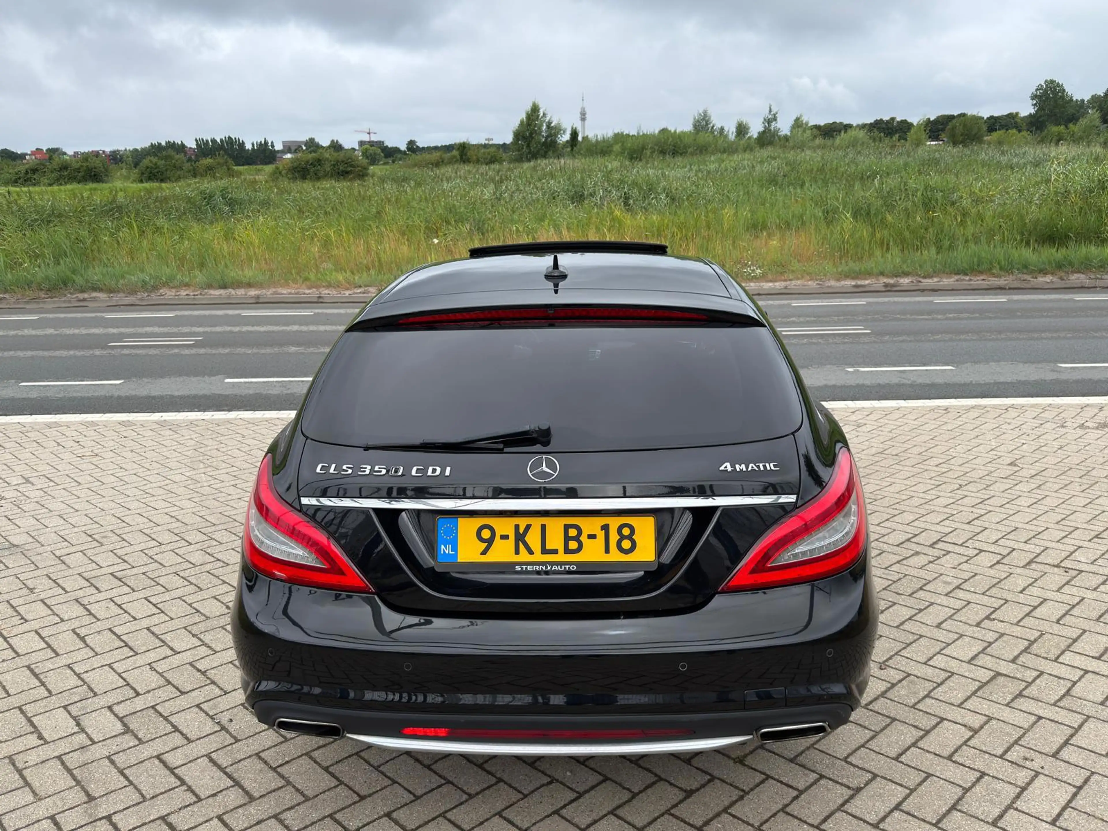 Mercedes-Benz CLS 350 Shooting Brake CDI 4-Matic AMG LINE — photo 6