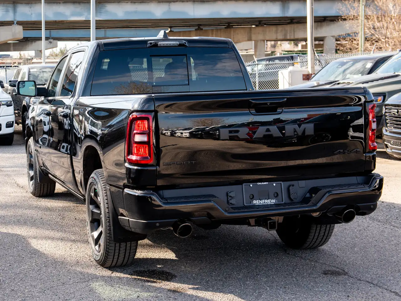RAM 1500 снимка RAM 1500