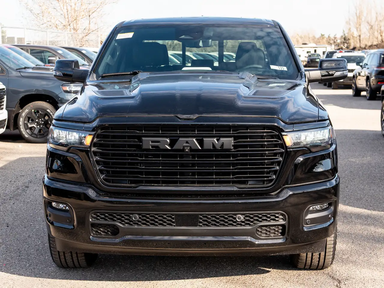 RAM 1500 снимка RAM 1500