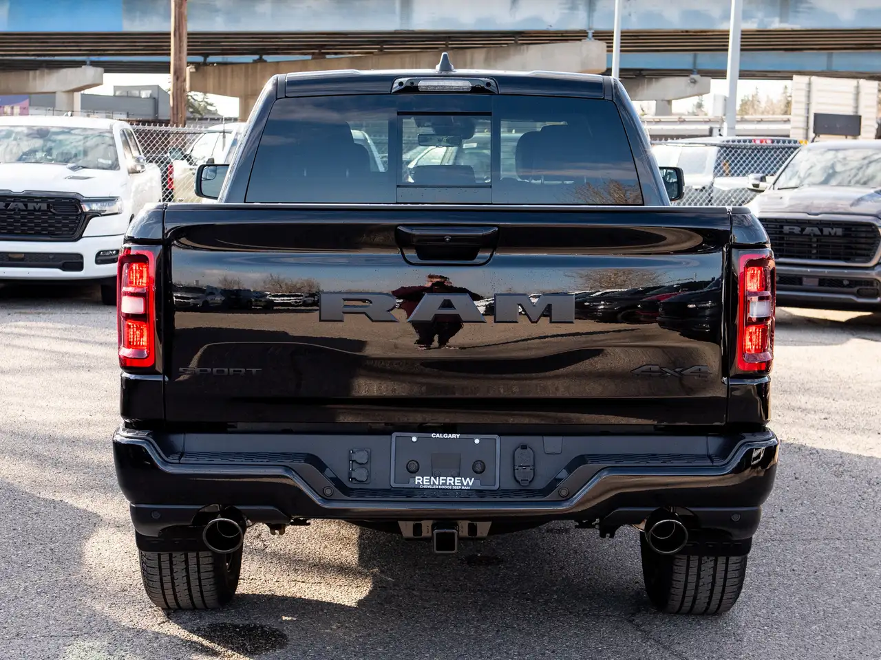 RAM 1500 снимка RAM 1500