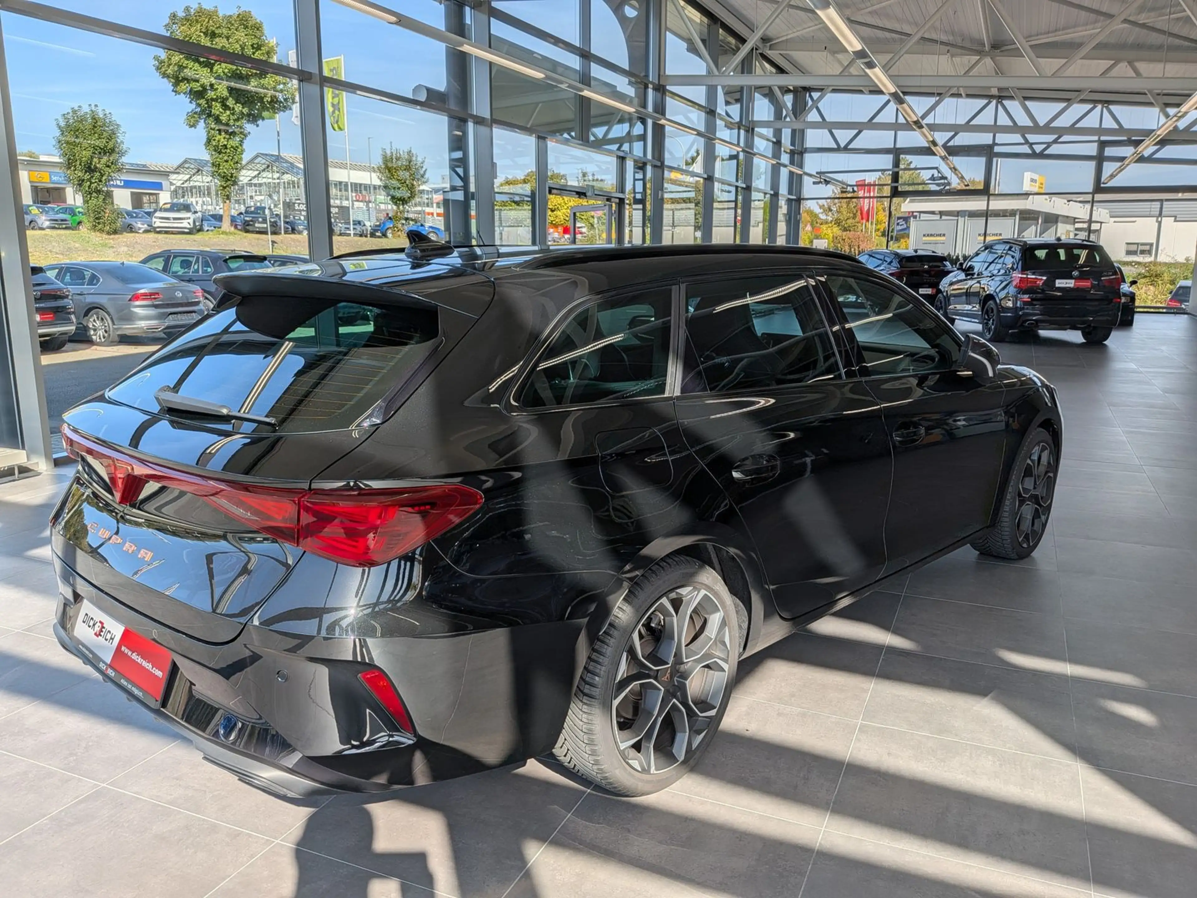 CUPRA Leon 2.0 DSG Dynamic/Edge-Paket Navi AHK 5J-Gara — photo 8