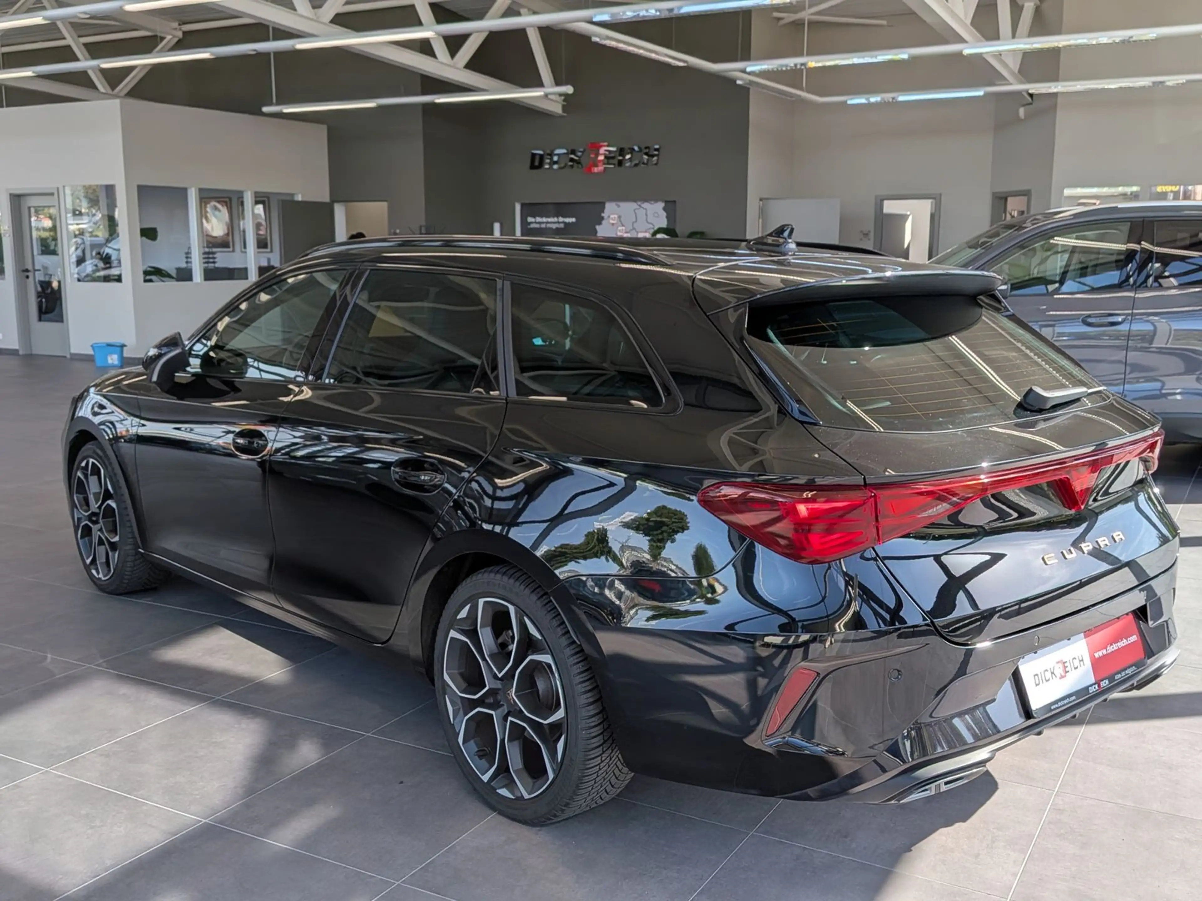 CUPRA Leon 2.0 DSG Dynamic/Edge-Paket Navi AHK 5J-Gara — photo 6