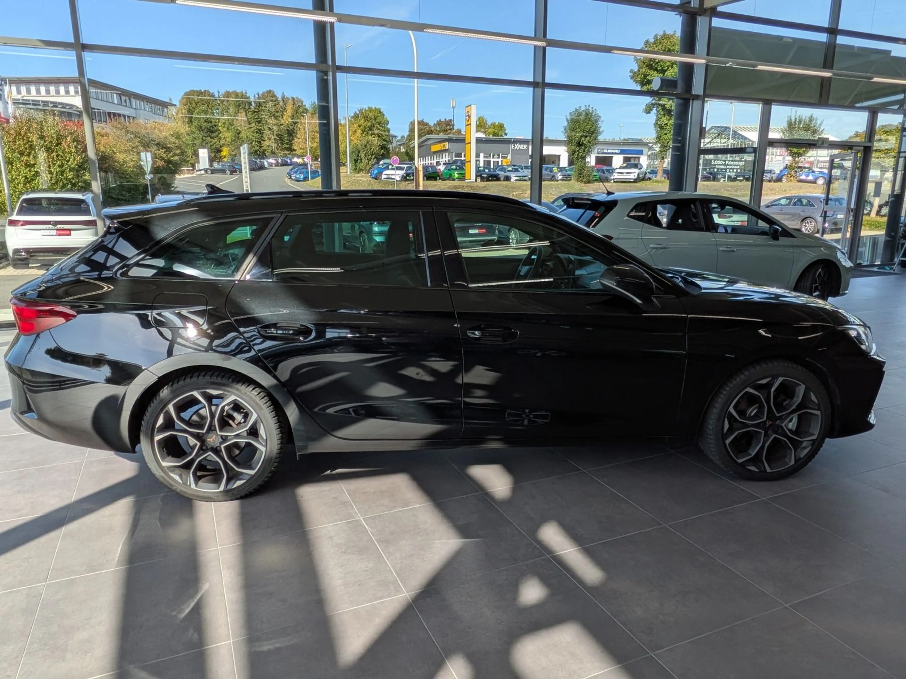 CUPRA Leon 2.0 DSG Dynamic/Edge-Paket Navi AHK 5J-Gara — photo 9