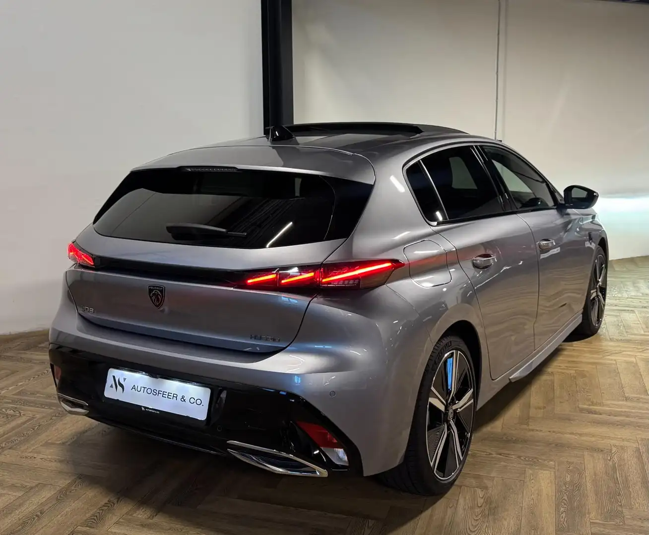 Peugeot 308 1.6 Plug-in Hybrid 180 GT PANO KEYLESS VOL' Grijs - 2
