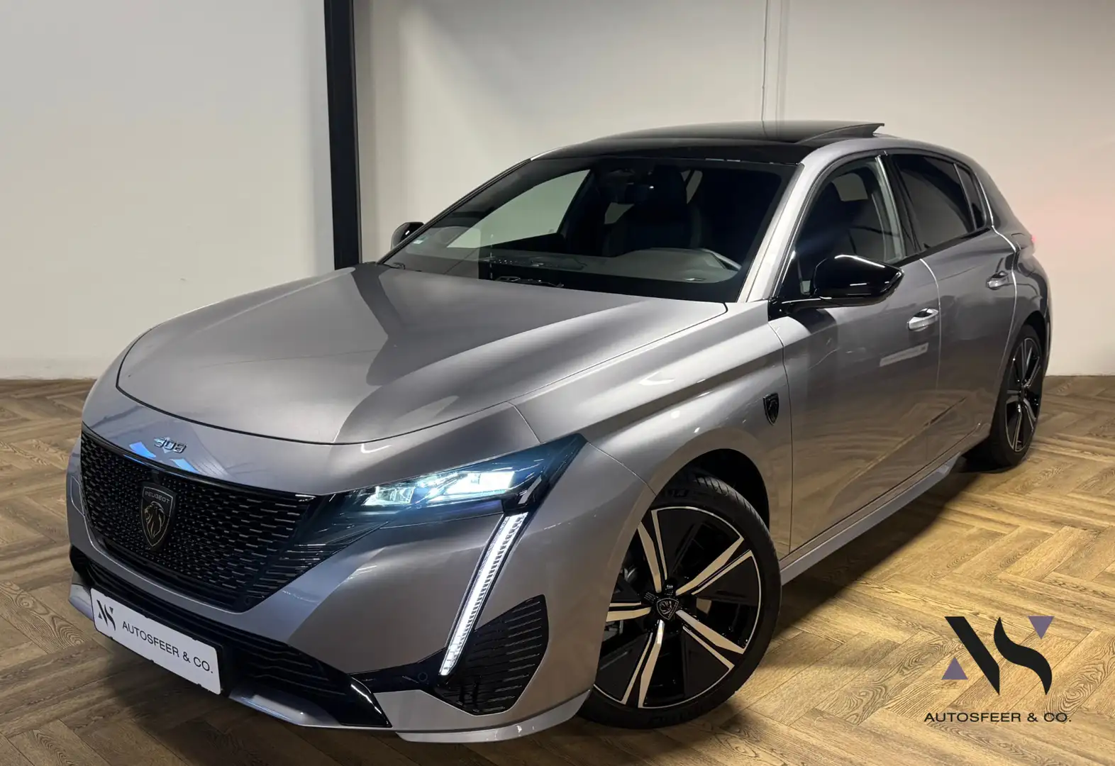 Peugeot 308 1.6 Plug-in Hybrid 180 GT PANO KEYLESS VOL' Grijs - 1