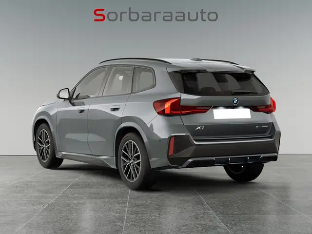 BMW X1 view 3