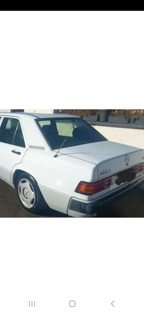 Mercedes-Benz 190 D 2.5 A - 1