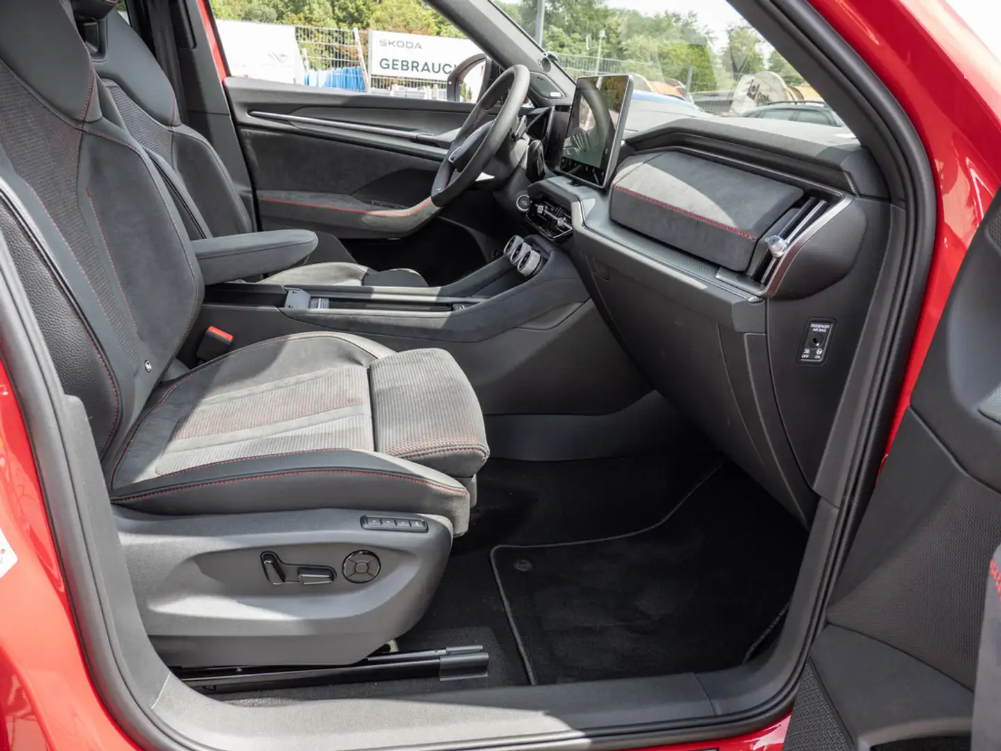 Skoda Kodiaq 2.0 TSI RS 4x4 STANDHZ MATRIX-LED 360° Rot - 2