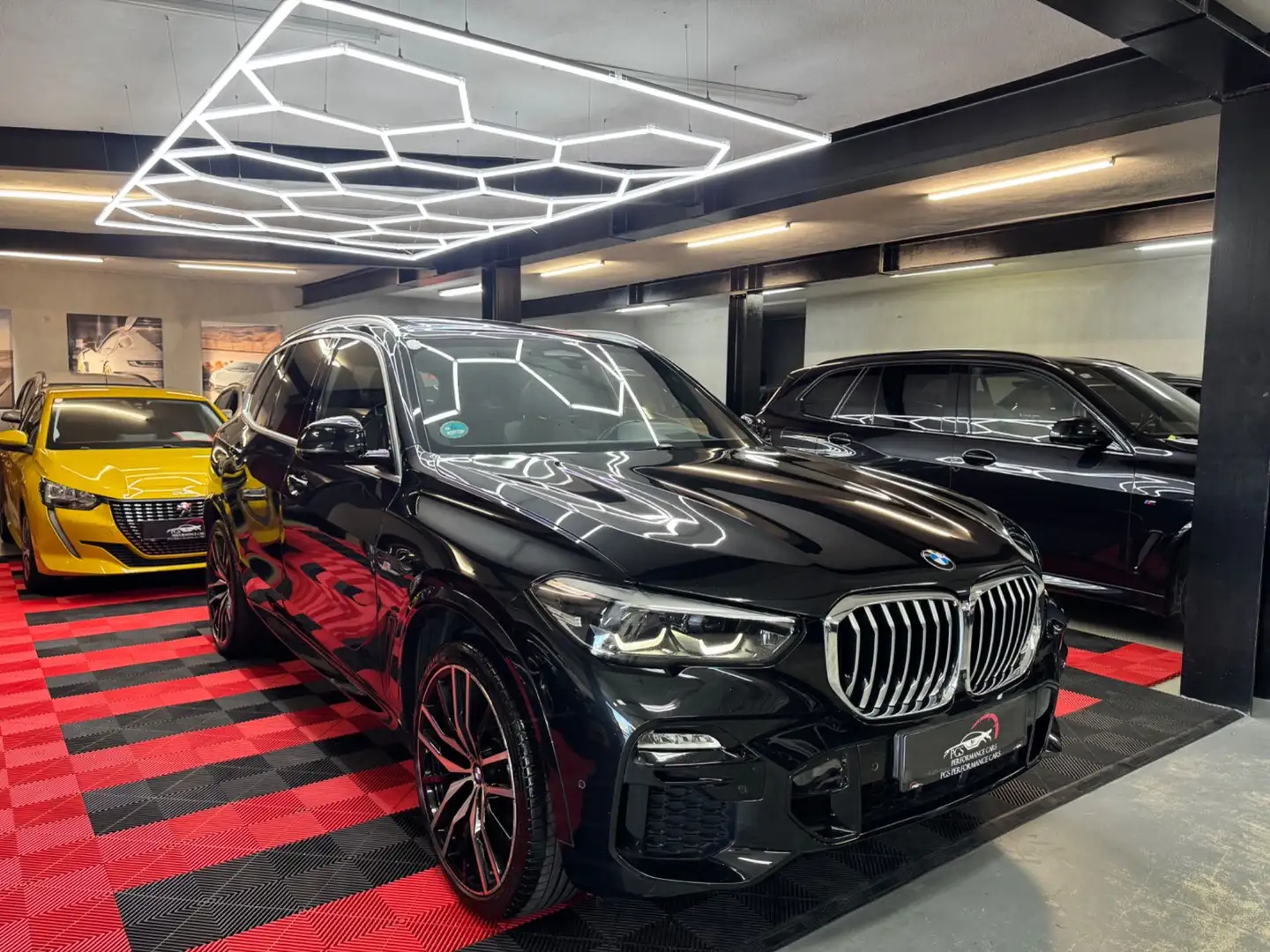 BMW X5 xDrive M Sport 30d Aut. Schwarz - 1