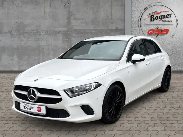 Mercedes-Benz A 220 Progressive Navi Parkass LED Temp Sitzhzg