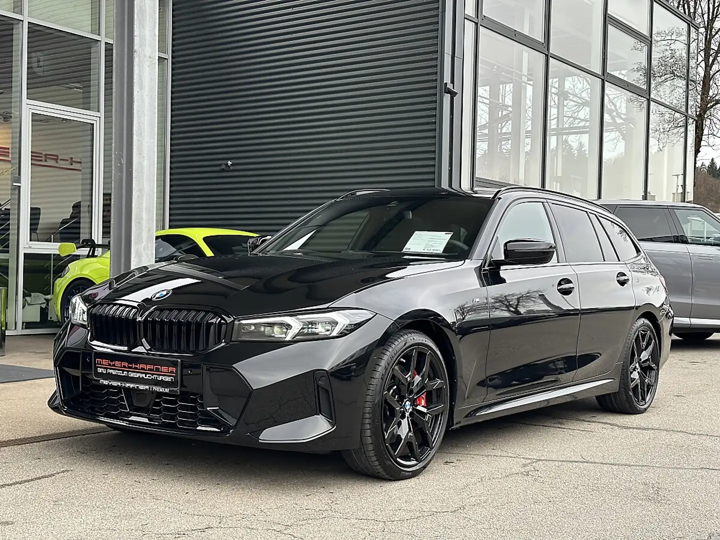 BMW 320 d xDrive Touring M-Paket PRO Aut. / Pano / AHK ... Schwarz - 2