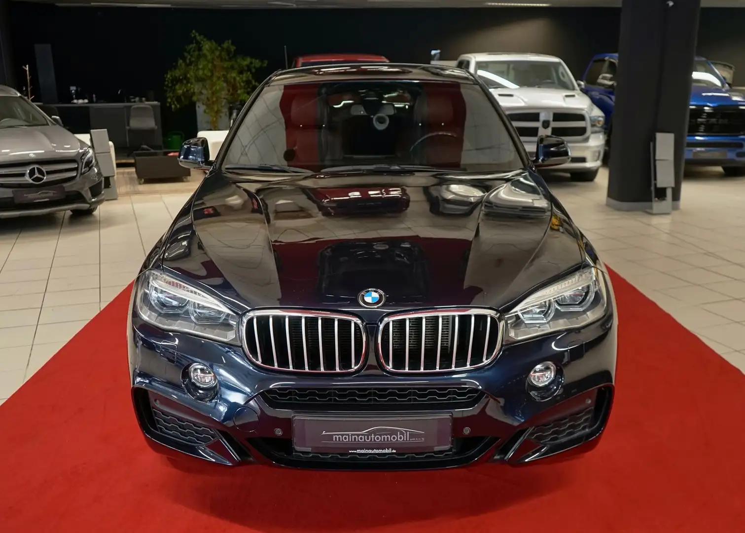 BMW X6 40d M-Paket MWST Carbo SoftClose KeyLessGo Чорний - 2