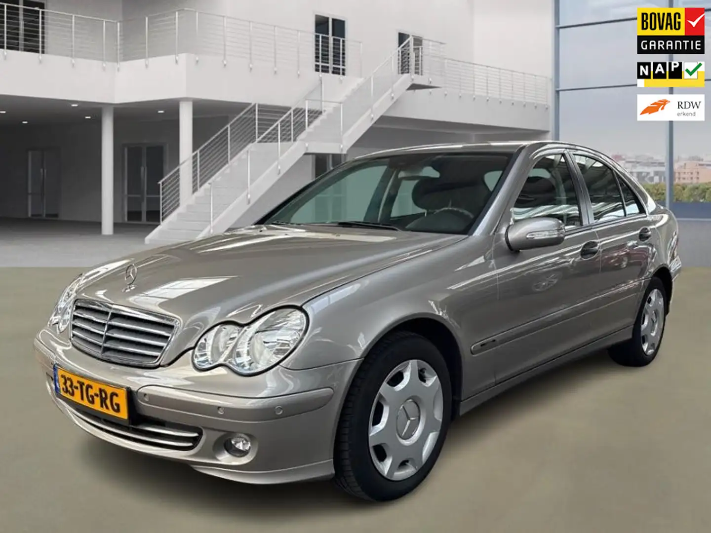 Mercedes-Benz C 180 K. Classic 130.900 km +NAP NL-auto Youngtimer Gris - 1