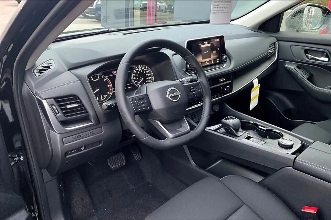 Nissan Rogue снимка Nissan Rogue