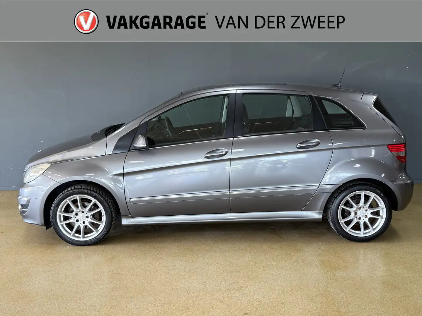 Mercedes-Benz B 200 | Design Edition | Automaat | Stoelverw. Grijs - 2