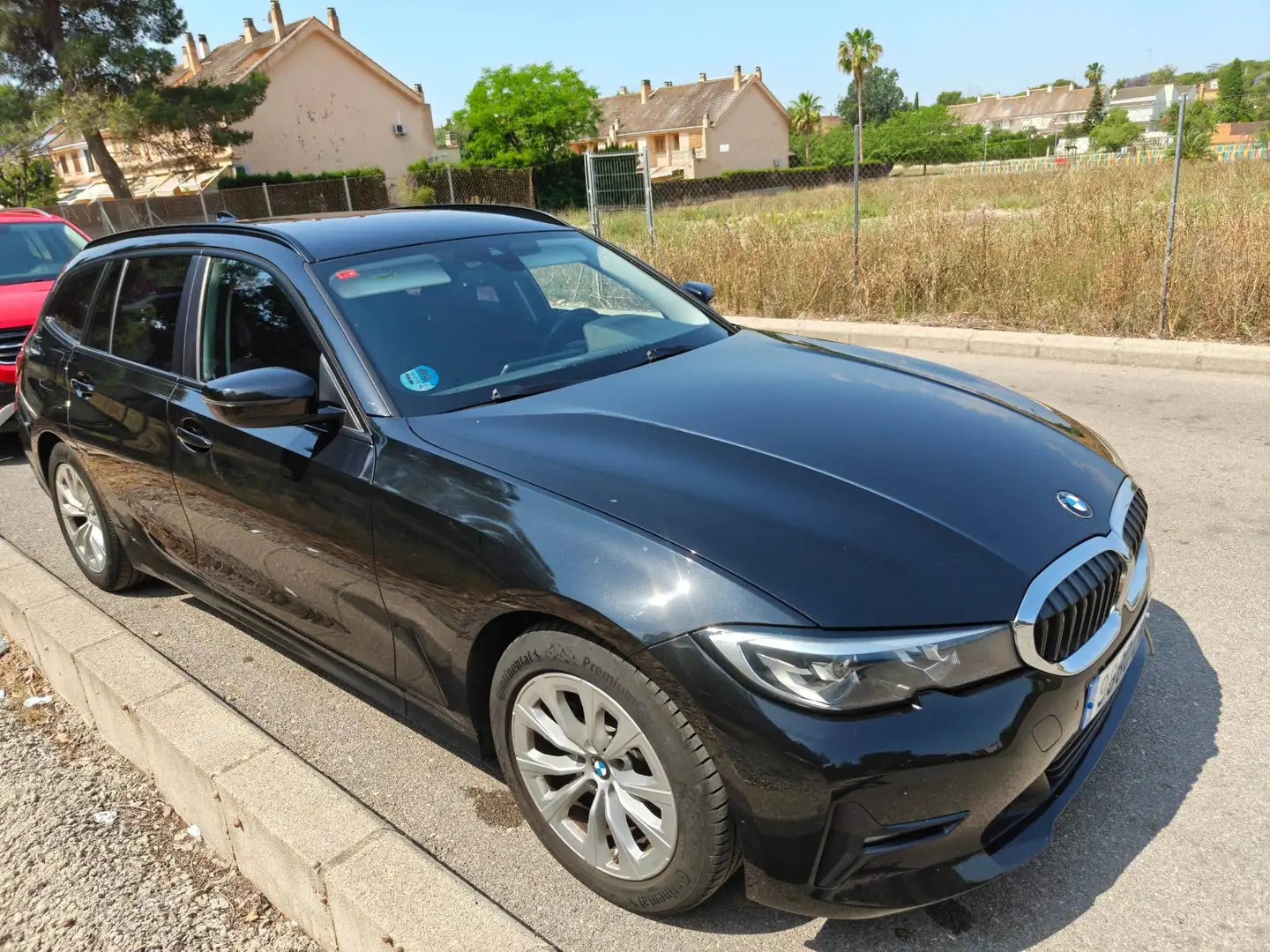 BMW 318 318dA Touring Negro - 2