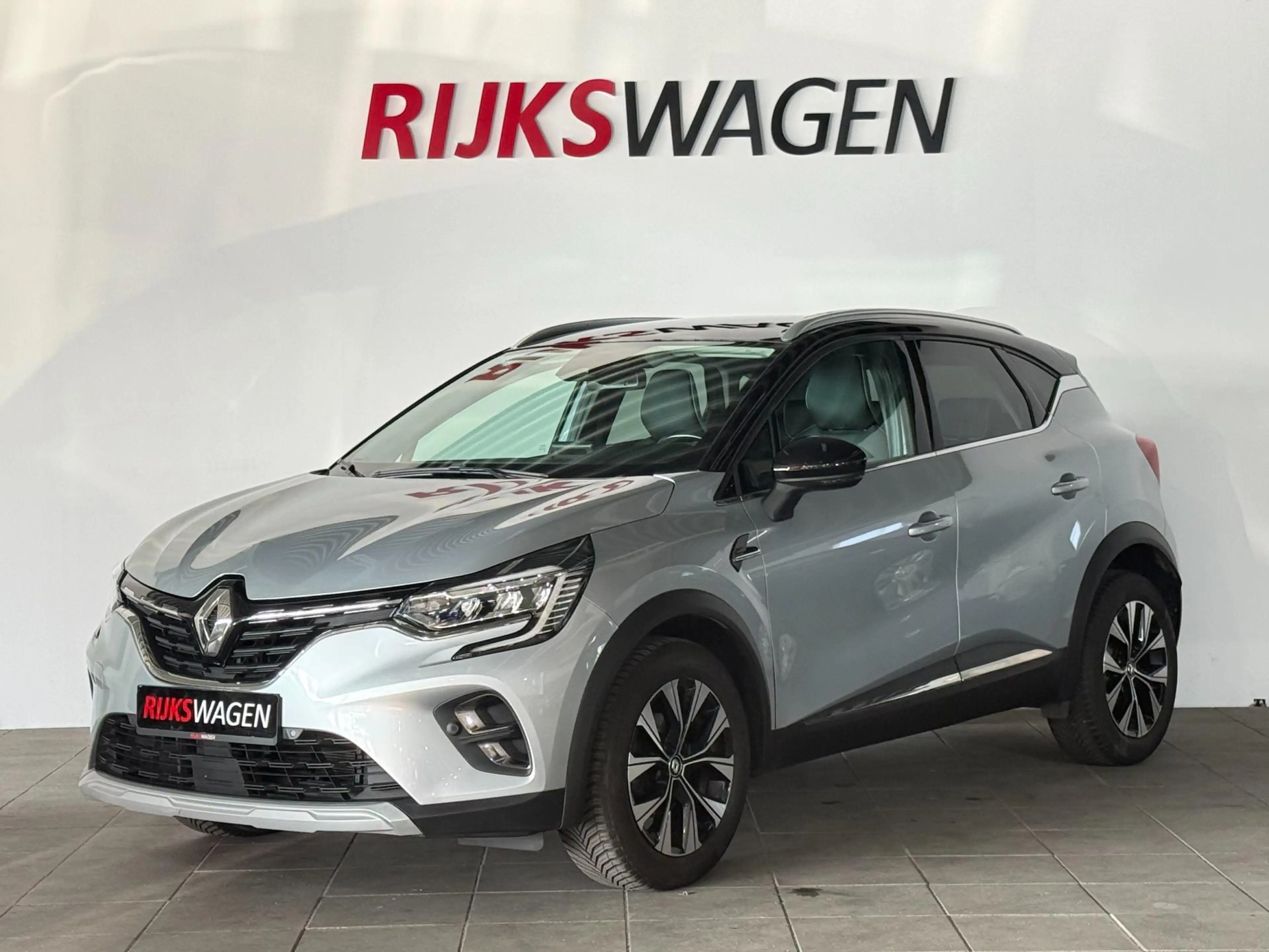 Renault Captur 1.3 TCe 140 Intens Carplay/Navi/Camera/Keyless — photo 3