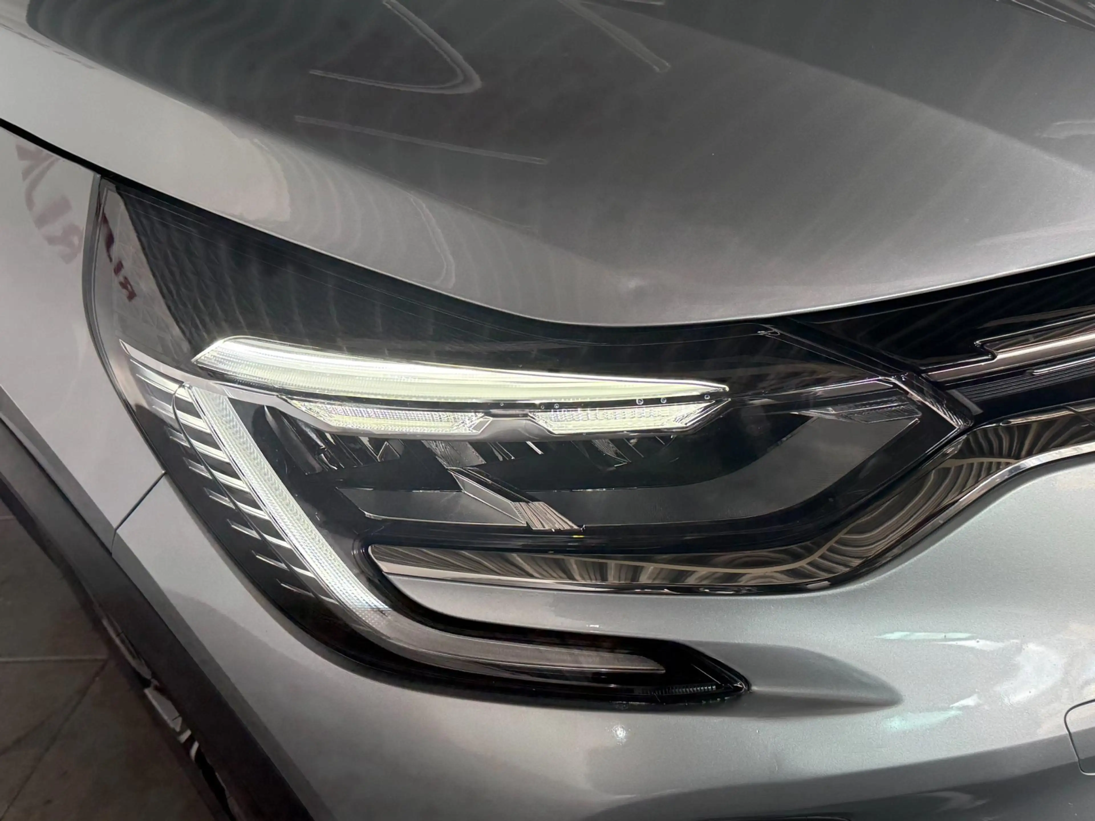 Renault Captur 1.3 TCe 140 Intens Carplay/Navi/Camera/Keyless — photo 8