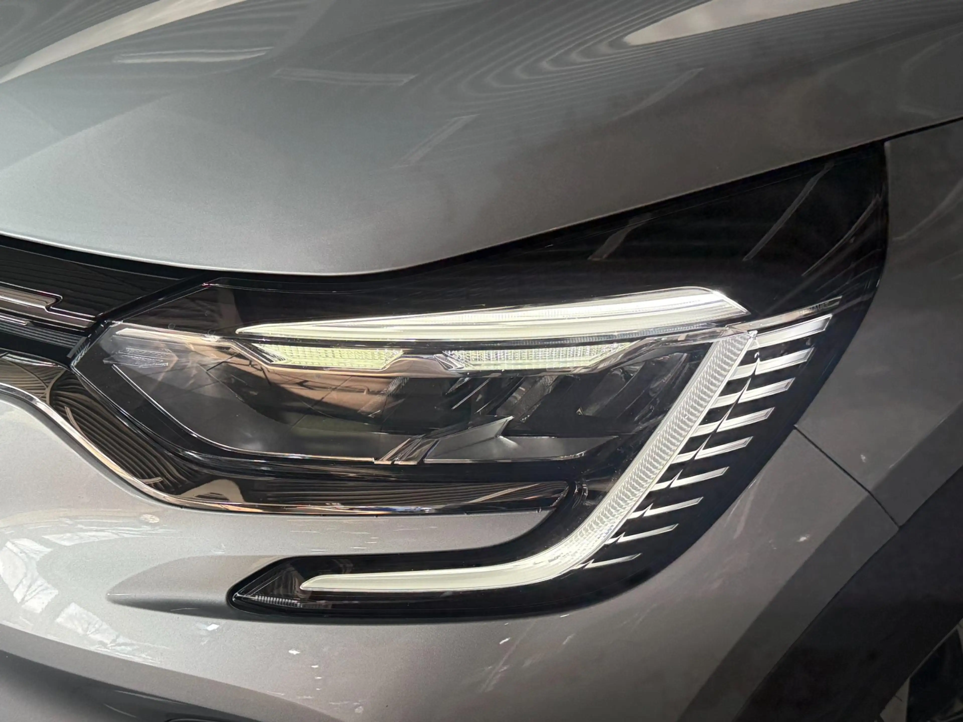 Renault Captur 1.3 TCe 140 Intens Carplay/Navi/Camera/Keyless — photo 9