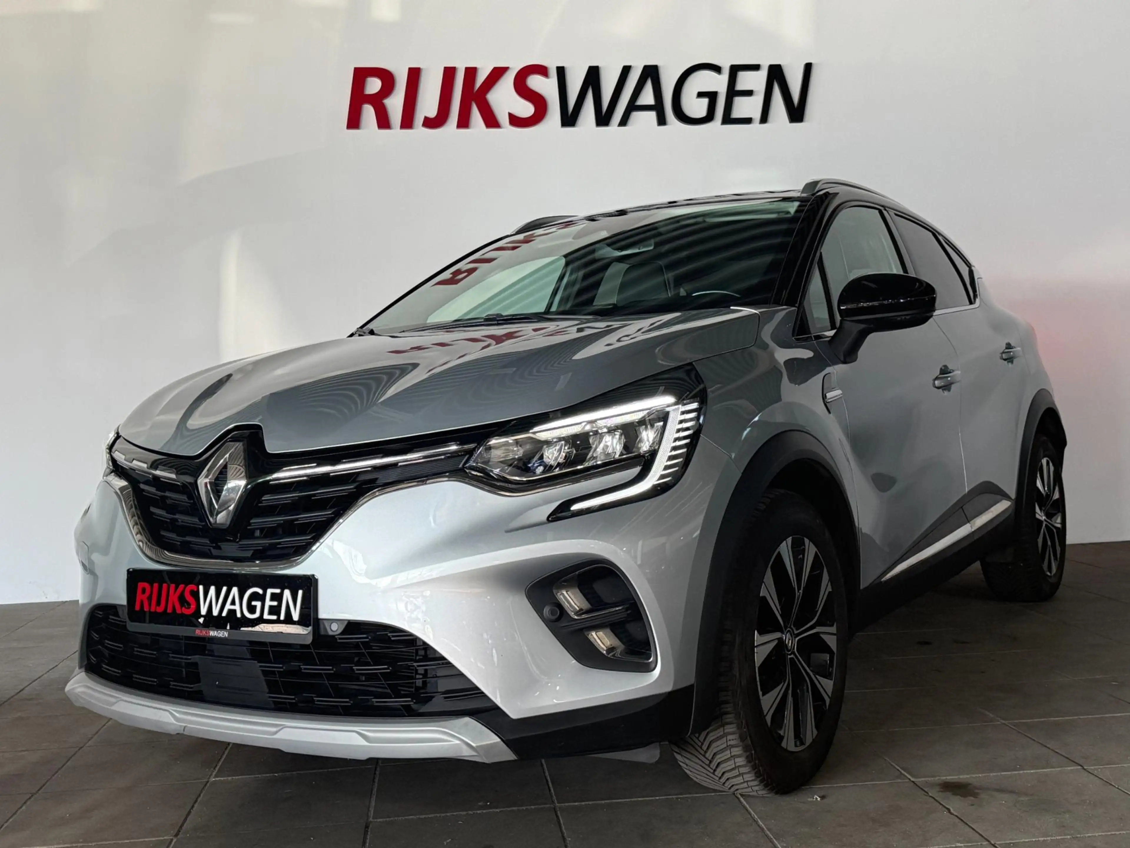 Renault Captur 1.3 TCe 140 Intens Carplay/Navi/Camera/Keyless — photo 5