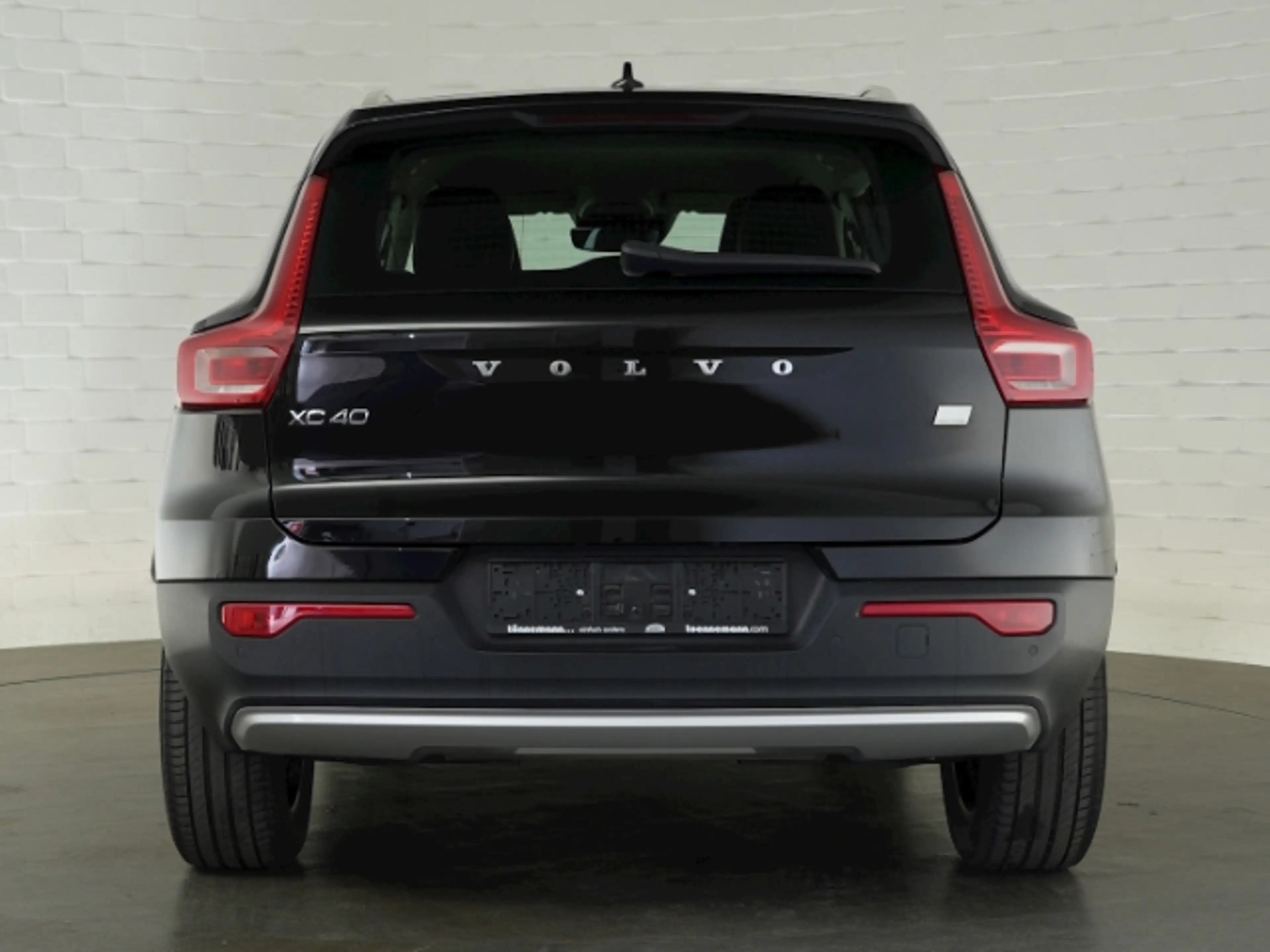 Volvo XC40 T4 INSCRIPTION EXPRESSION PHEV AT+NAVI+RÜCKFAHRKAM — photo 4
