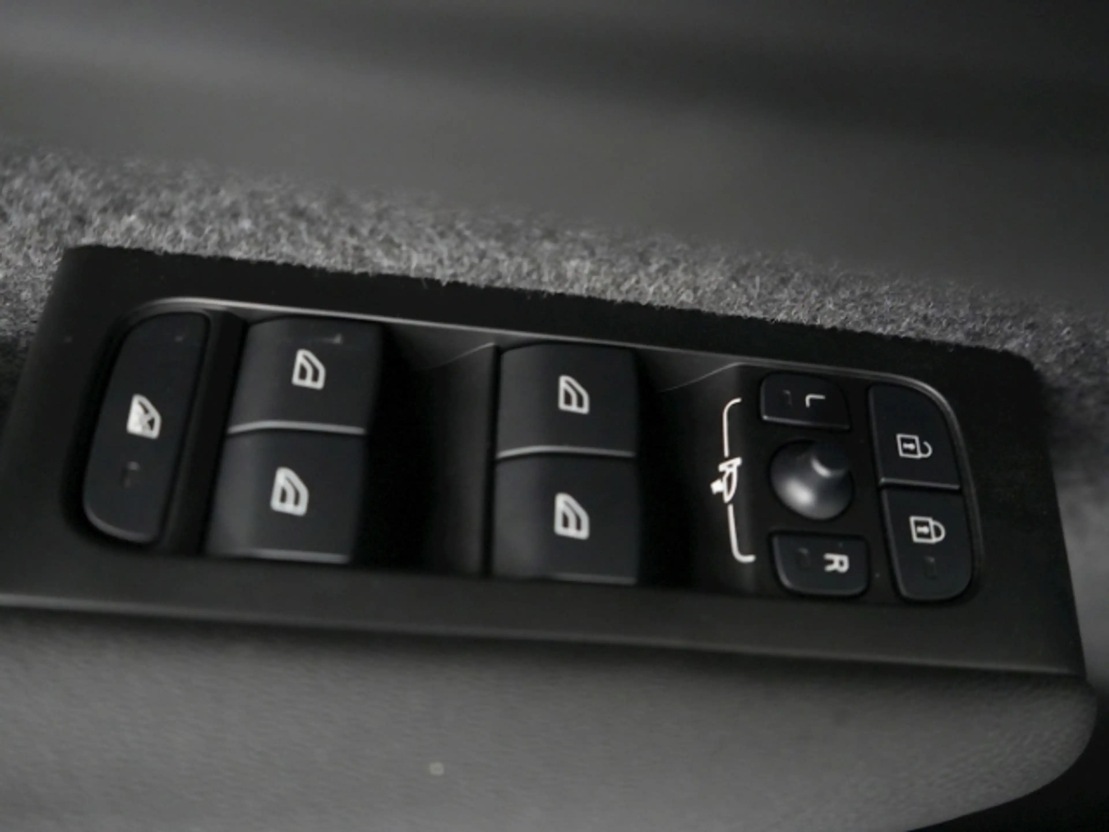 Volvo XC40 T4 INSCRIPTION EXPRESSION PHEV AT+NAVI+RÜCKFAHRKAM — photo 14