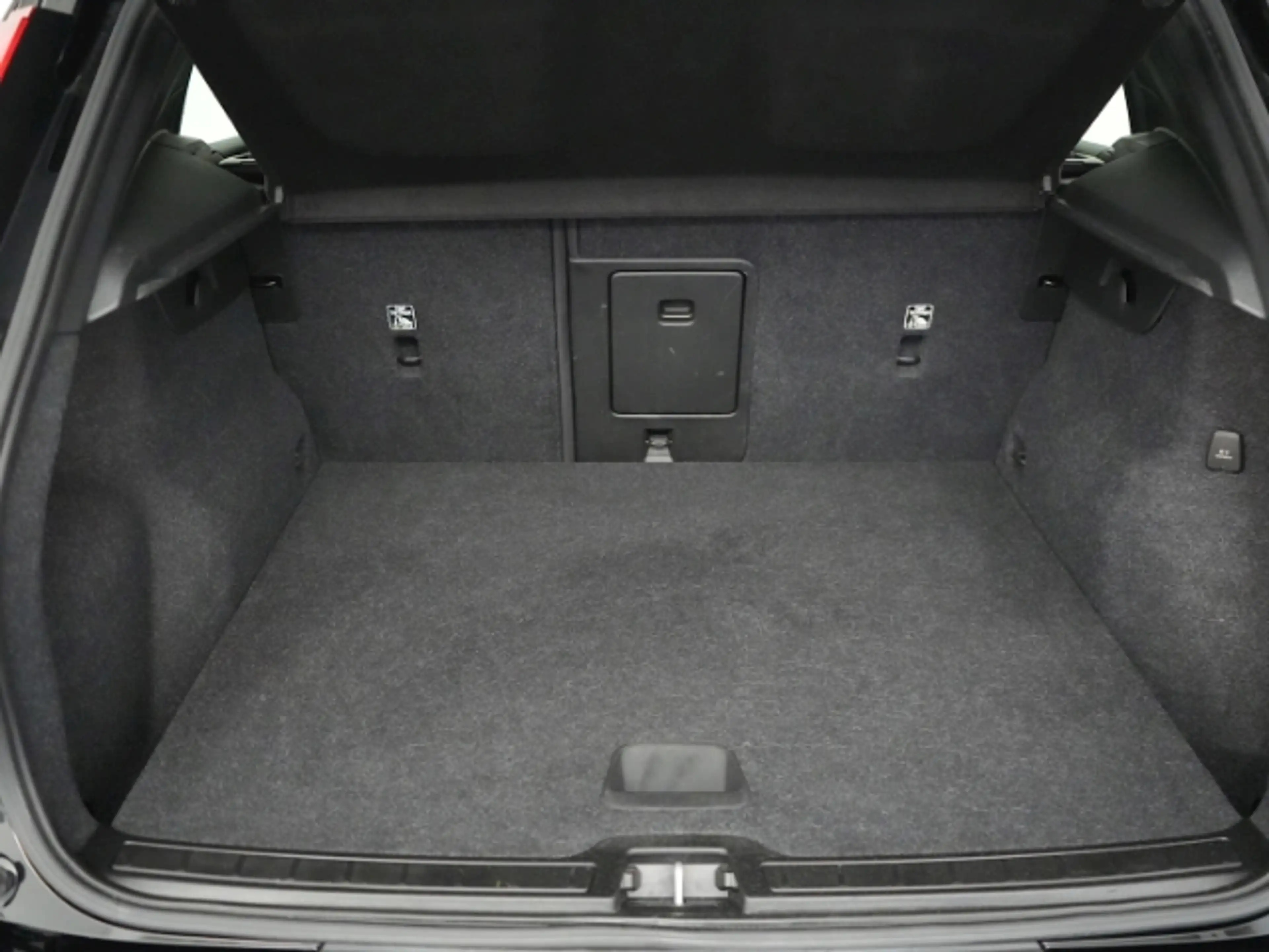 Volvo XC40 T4 INSCRIPTION EXPRESSION PHEV AT+NAVI+RÜCKFAHRKAM — photo 7