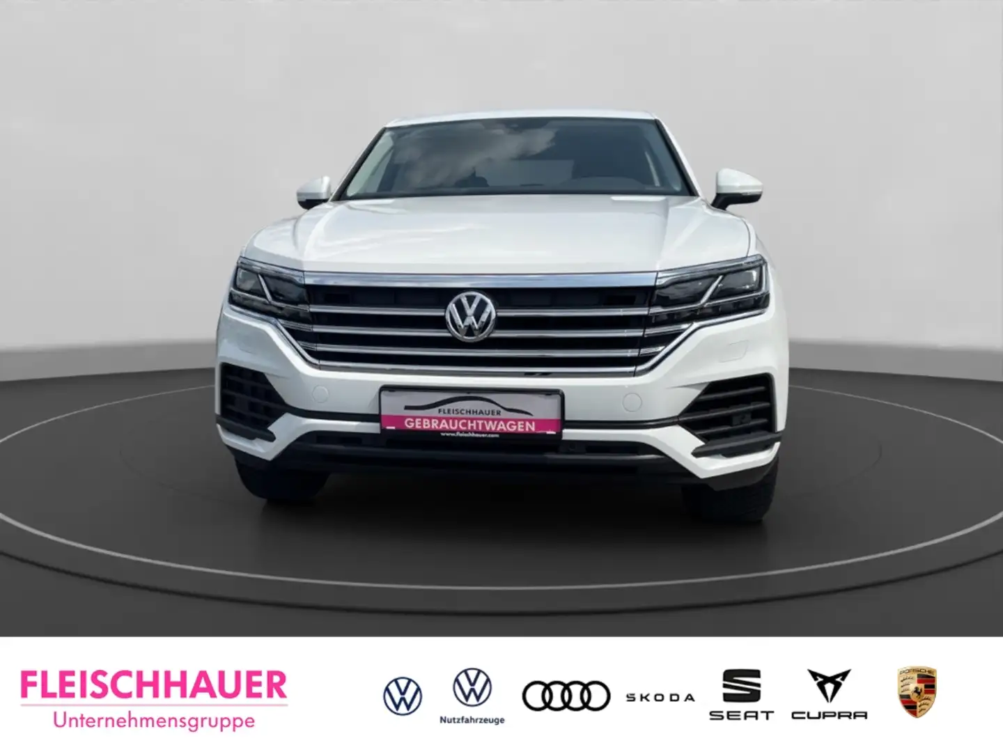 Volkswagen Touareg 4Motion 3.0 V6 TDI LaneAss GRA DWA Keyless Privacy Blanc - 2