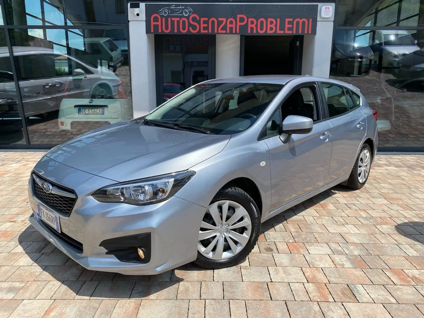 Subaru Impreza Impreza IV 2018 1.6i Pure lineartronic Argent - 1