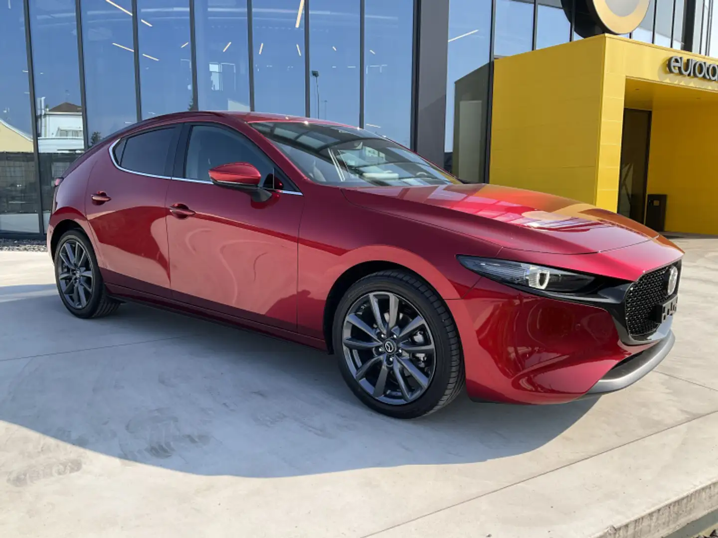 Mazda 3 2.0L e-Skyactiv-G 150 CV M Hybrid Exclusive Line Rosso - 1