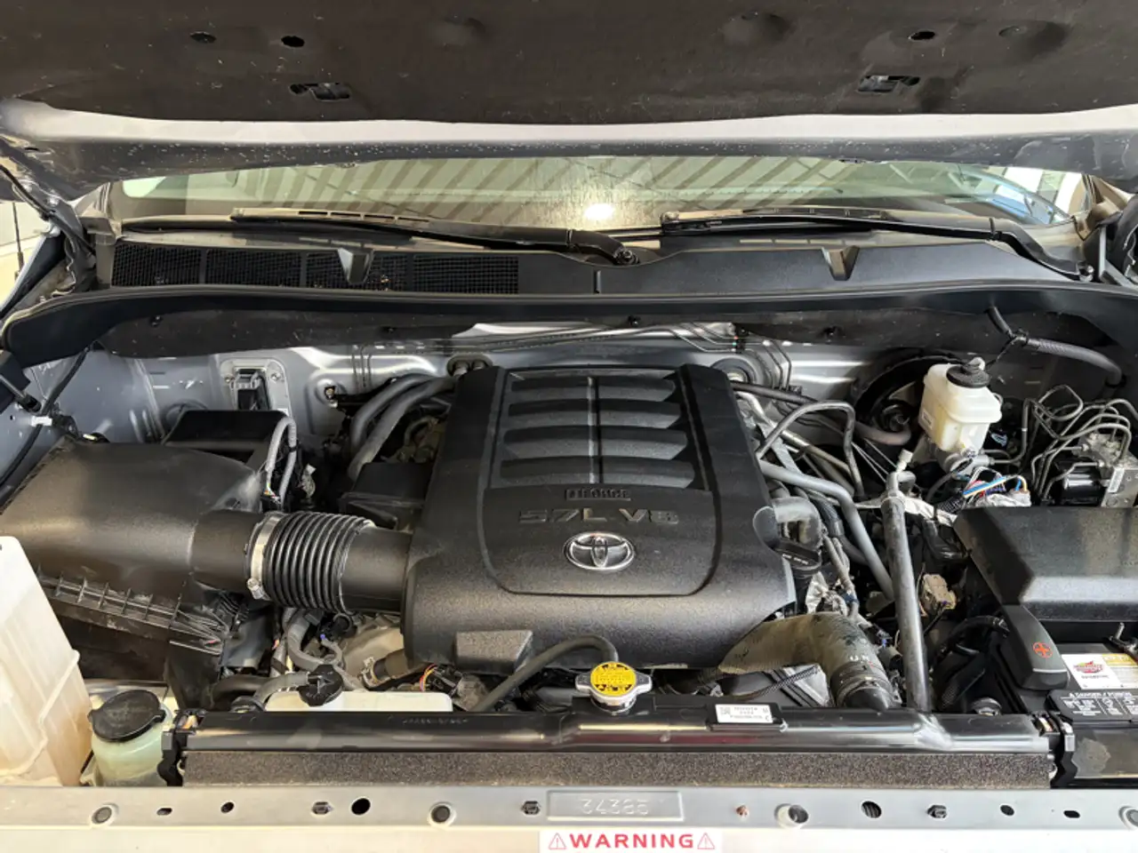 Toyota Tundra снимка Toyota Tundra