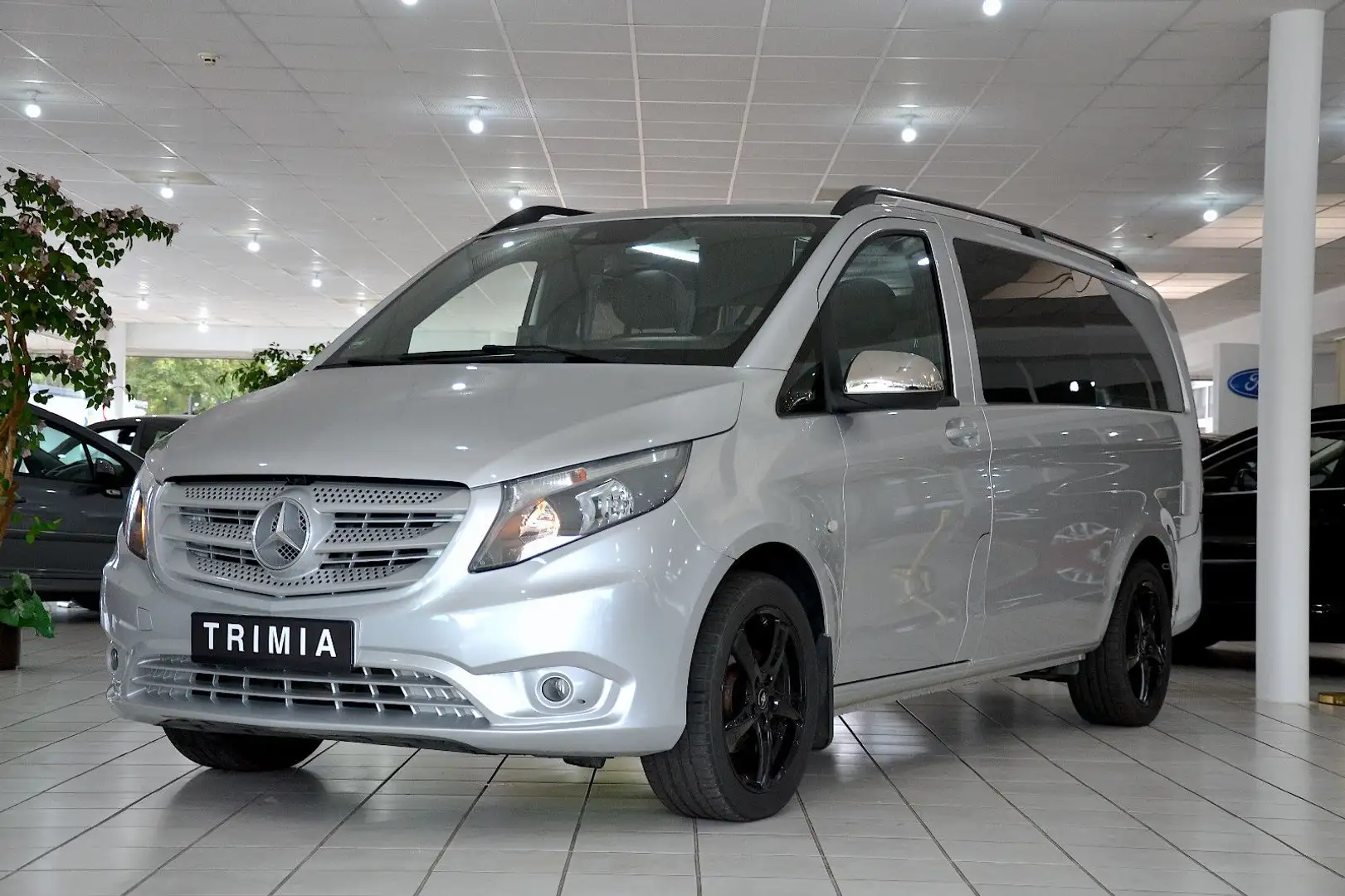 Mercedes-Benz Vito 114 CDI | LANG |  | VIP | Business | Camper Argento - 2