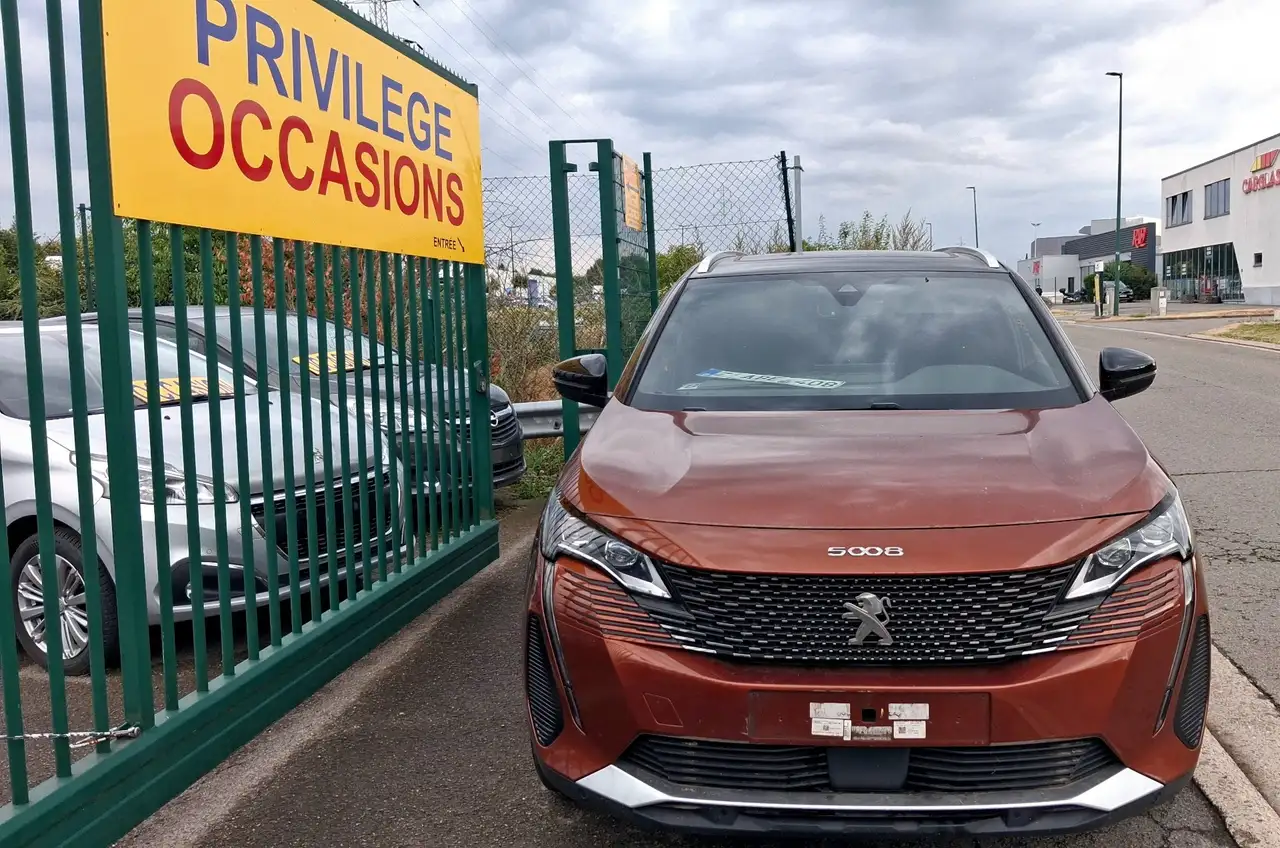 Peugeot 5008 GT LiNE 7 PL CUIR GPS CAMERA J ALU ATT REM LE, миниатюра 2