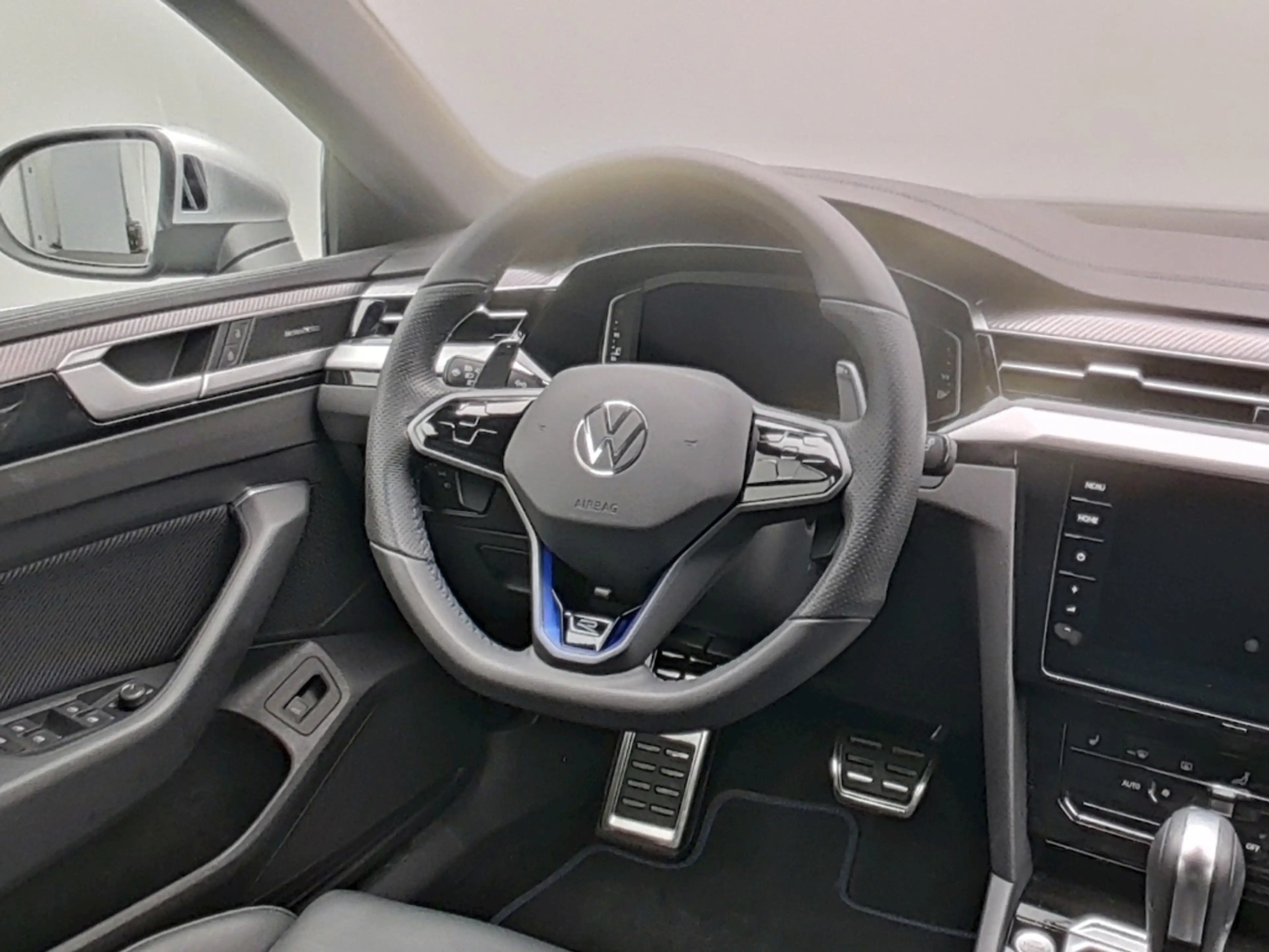 Volkswagen Arteon SB 2.0 TSI DSG 4Mo. R AHK DCC IQ-LIGHT H&K — photo 13