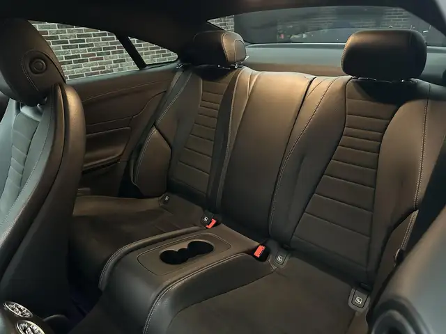 Mercedes-Benz E-Class view 16