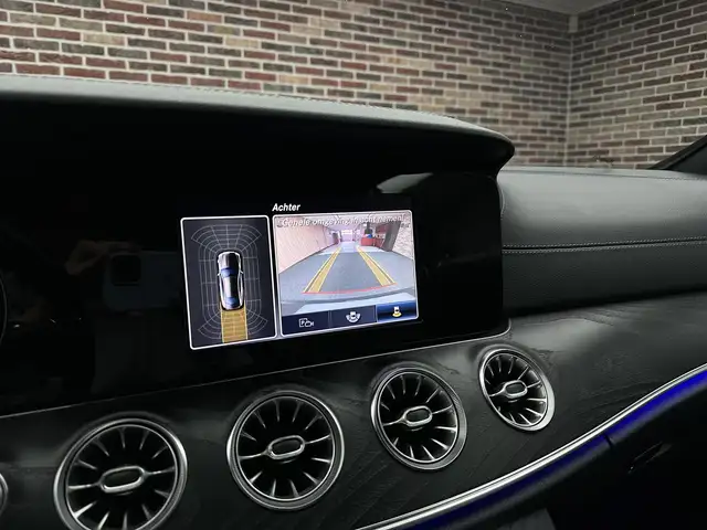 Mercedes-Benz E-Class view 26