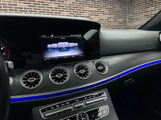Mercedes-Benz E-Class view 20