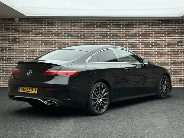 Mercedes-Benz E-Class view 2