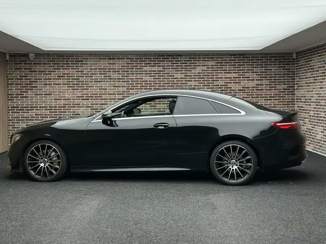 Mercedes-Benz E-Class view 6